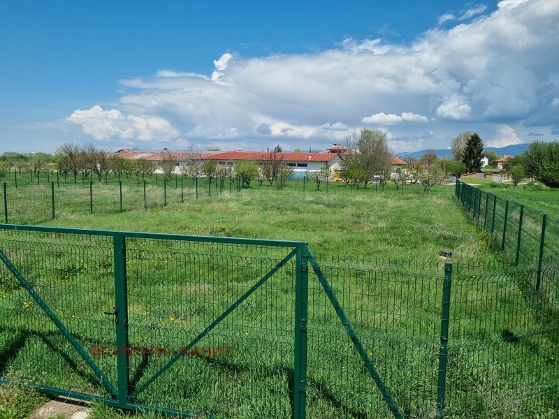 Na prodej  Spiknutí oblast Sofia , Lesnovo , 796 m2 | 12789953