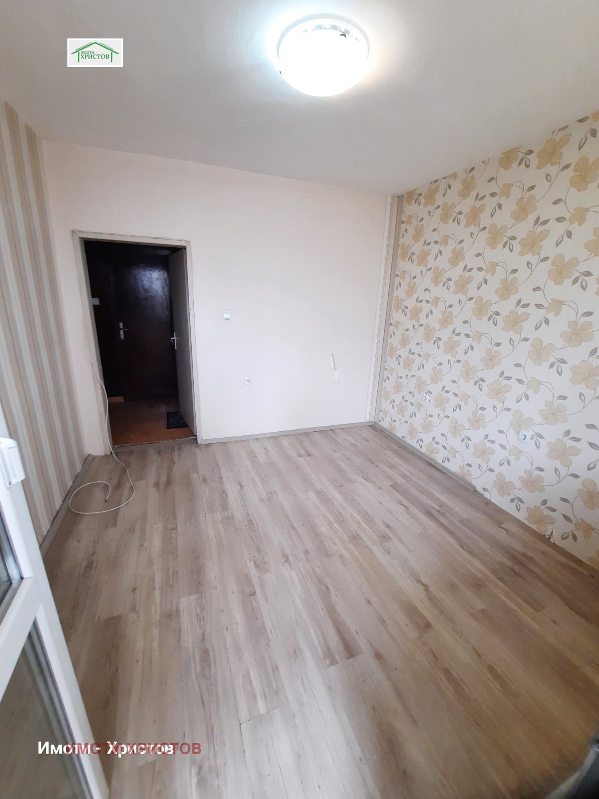 Продава 2-СТАЕН, гр. Шумен, 5-ти полк, снимка 2 - Апартаменти - 54492201