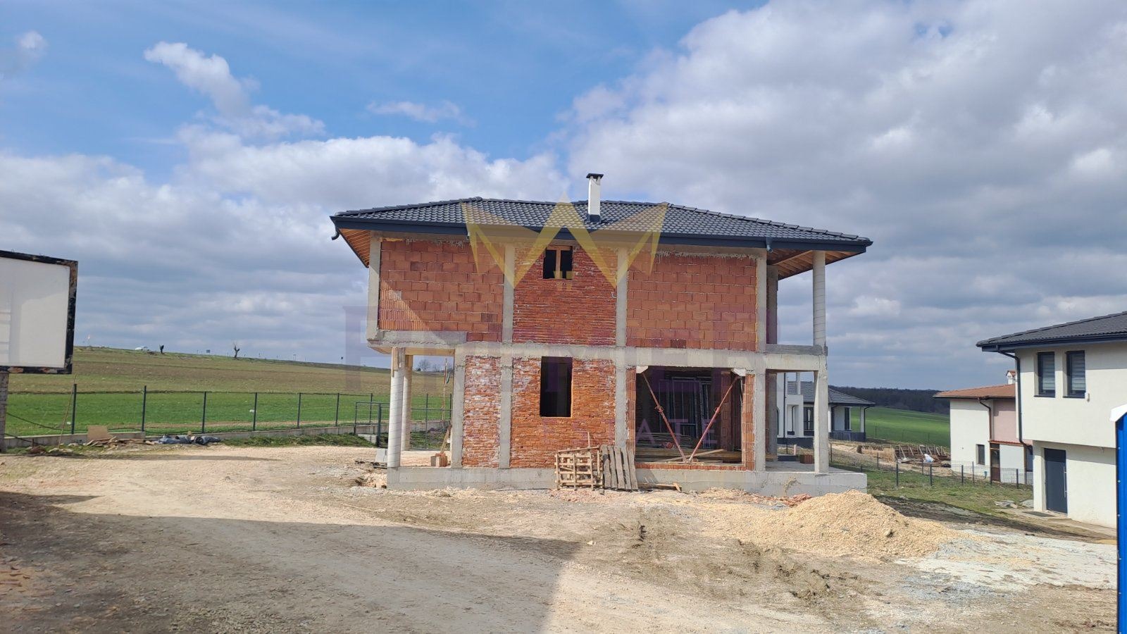 Продава КЪЩА, с. Кичево, област Варна, снимка 2 - Къщи - 53020091