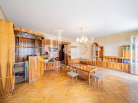Продава 3-стаен град София Изгрев - [1] 