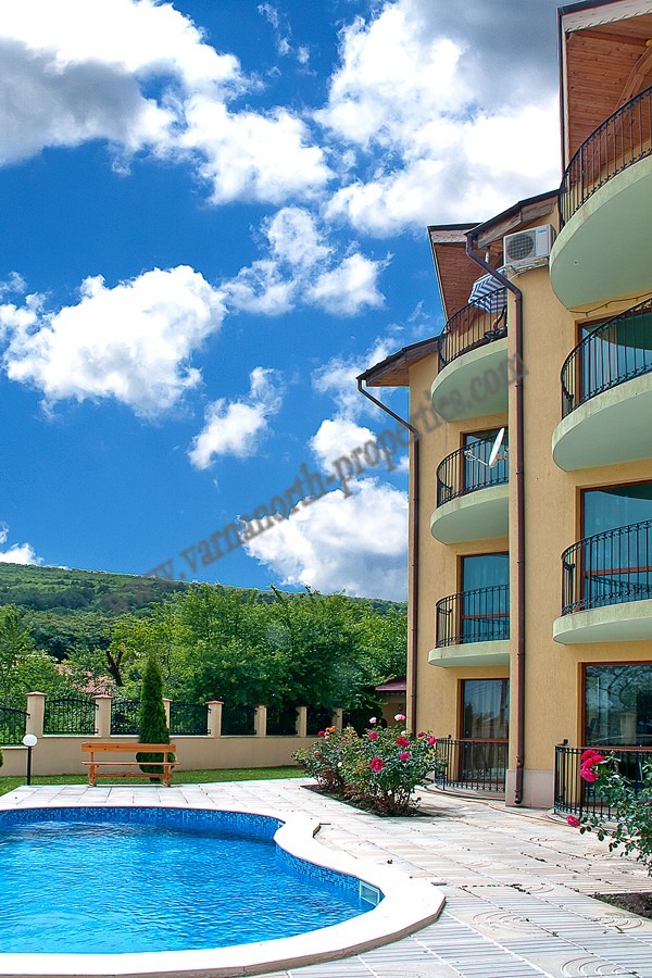 Продава 3-СТАЕН, гр. Балчик, област Добрич, снимка 2 - Апартаменти - 52890975