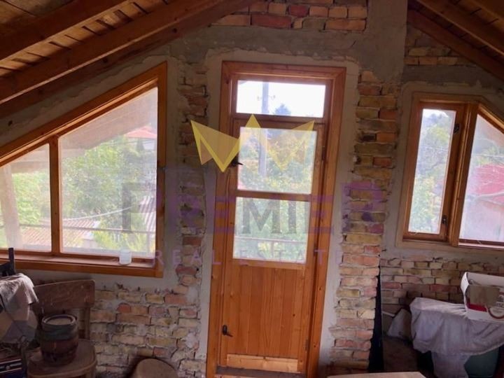 Продава КЪЩА, гр. Варна, м-т Манастирски рид, снимка 12 - Къщи - 53335081