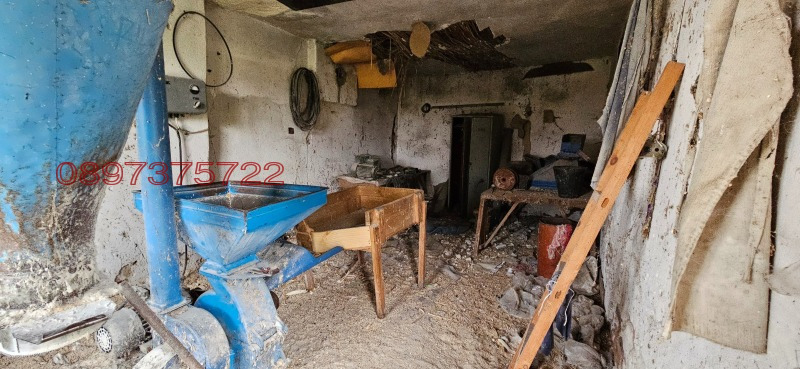 Продава ПРОМ. ПОМЕЩЕНИЕ, с. Гурково, област Добрич, снимка 9 - Производствени сгради - 52779630