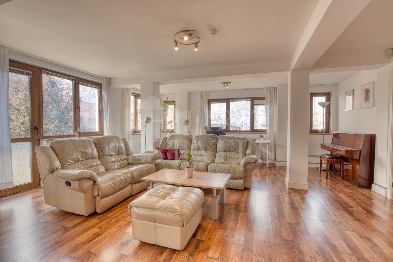 Продава КЪЩА, гр. София, Симеоново, снимка 3 - Къщи - 53719186