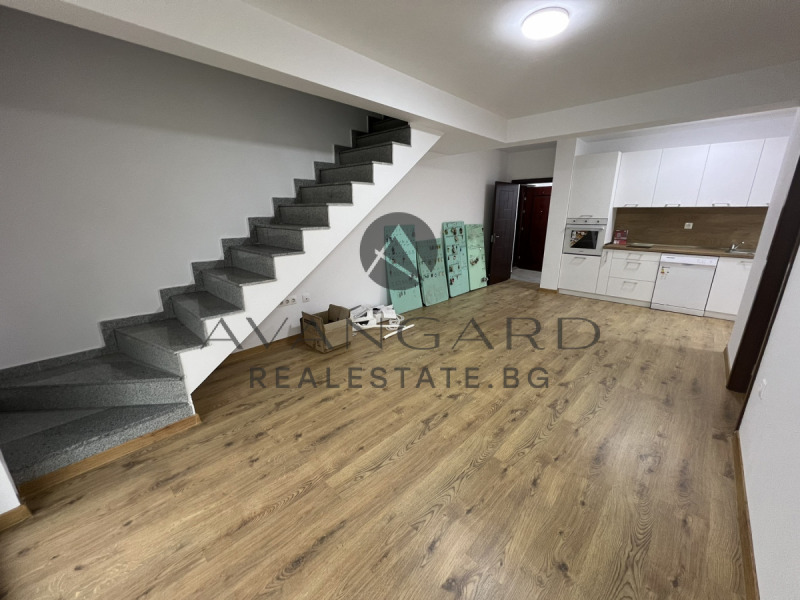 Продава 4-СТАЕН в град Пловдив, Христо Смирненски - 313 кв.м / 260 099 € » 508 709.43 лв., АВАНГАРД РИЪЛ ЕСТЕЙТ