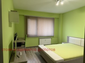 2 camere da letto Hadgi Dimitar, Sofia 13