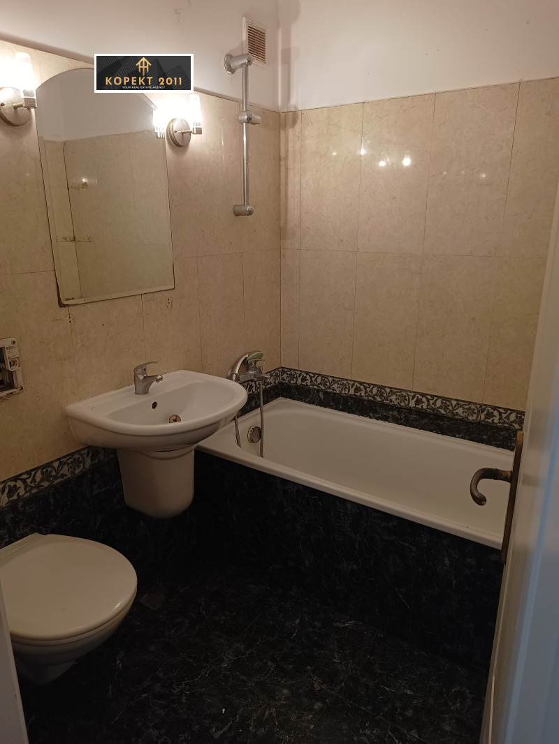 In vendita  1 camera da letto Ruse , Zdravets , 58 mq | 26030723