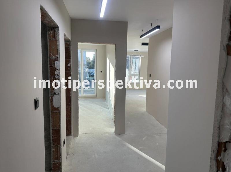 À venda  2 quartos Plovdiv , Centar , 105 m² | 79499801 - imagem [3]