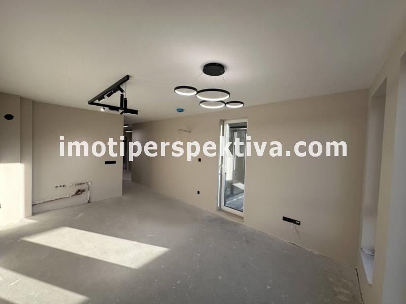 À venda  2 quartos Plovdiv , Centar , 105 m² | 79499801 - imagem [2]