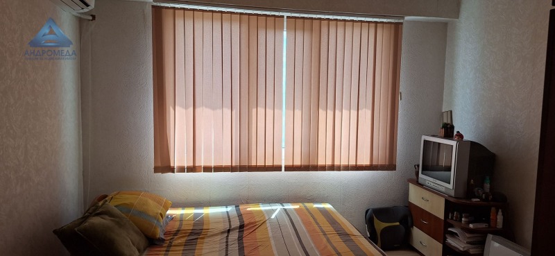 Продава  3-стаен град Плевен , Дружба 1 , 76 кв.м | 36357522 - изображение [4]