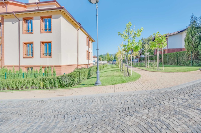 Продава 3-СТАЕН, град София, с. Панчарево • 315000 € / 616086.45 лв. • 99573000 1