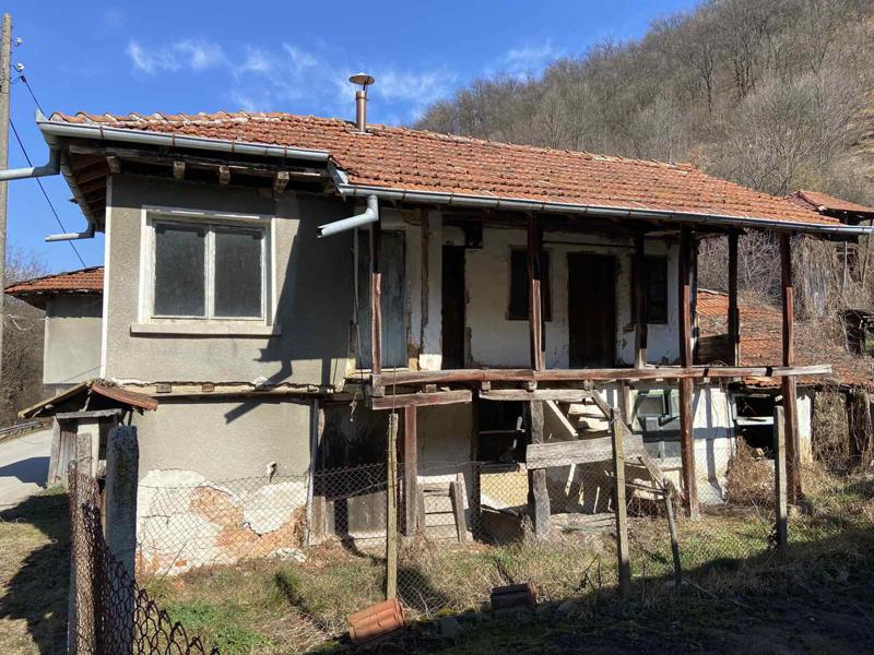 Продава  Къща област Ловеч , с. Балканец , 60 кв.м | 10272288