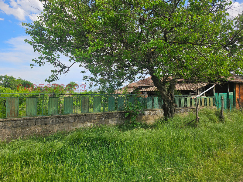 Продава КЪЩА, с. Горно Абланово, област Русе