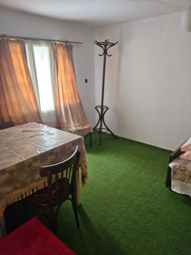 Продава КЪЩА, с. Горно Абланово, област Русе, снимка 8 - Къщи - 52781301