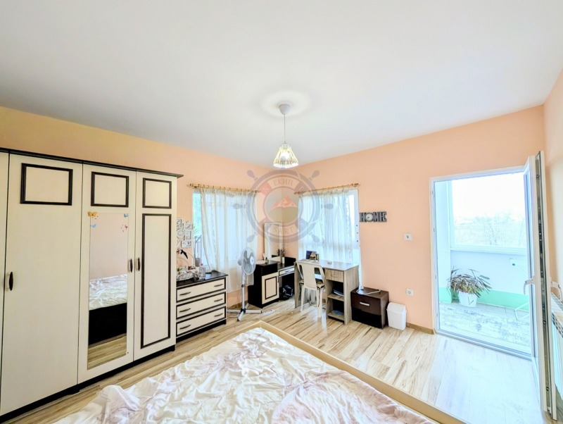 Продава КЪЩА, гр. Варна, м-т Зеленика, снимка 2 - Къщи - 53491741