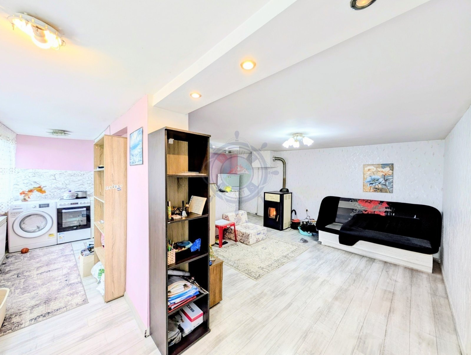 Продава КЪЩА, гр. Варна, м-т Зеленика, снимка 2 - Къщи - 53491741