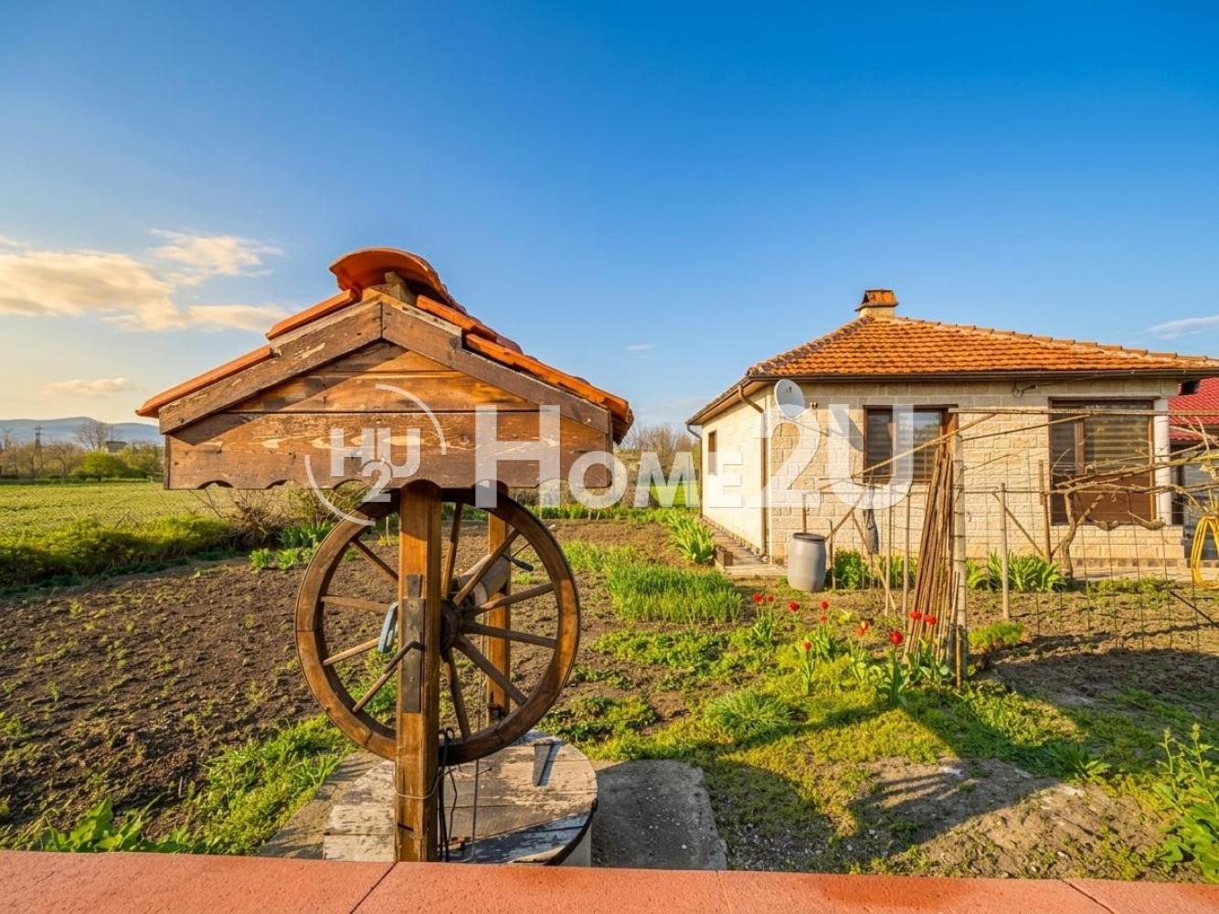 Продава КЪЩА, с. Царевци, област Варна, снимка 5 - Къщи - 56257206