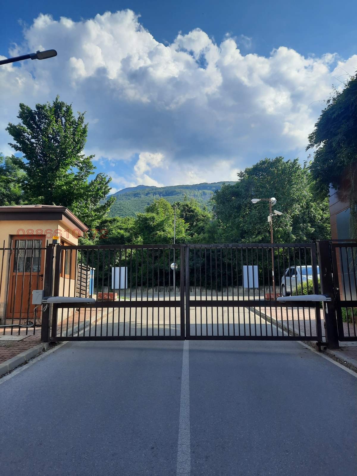 Продава ГАРАЖ, ПАРКОМЯСТО, гр. София, Бояна, снимка 4 - Гаражи и паркоместа - 54877554