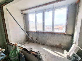 2 slaapkamers Iztok, Pernik 5