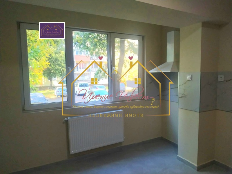 Продава 2-СТАЕН, гр. Русе, Здравец, снимка 2 - Апартаменти - 52468632