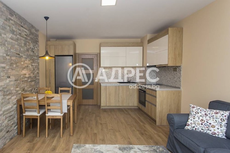 Продава 3-СТАЕН, гр. София, Докторски паметник