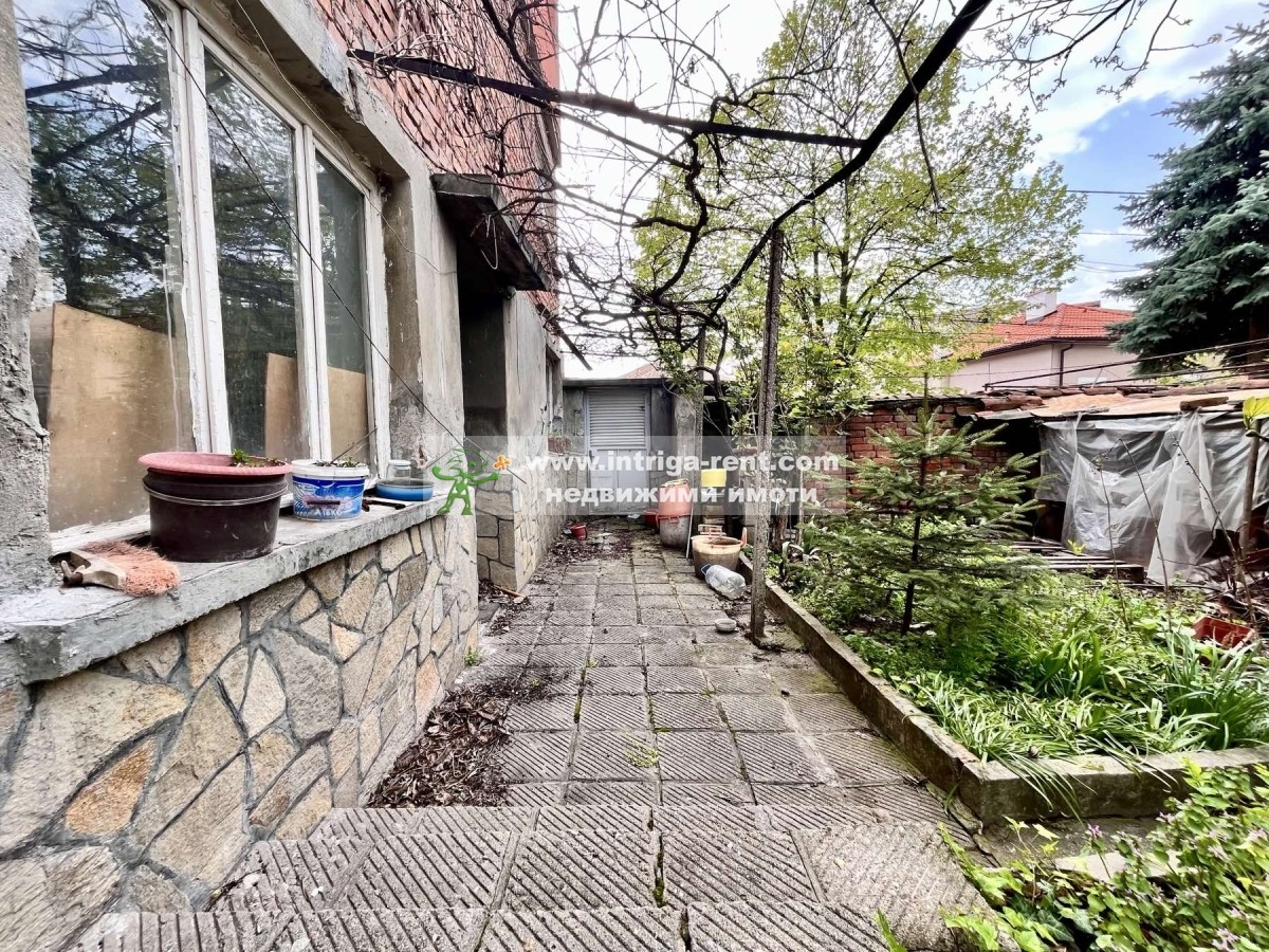 Продава 3-СТАЕН, гр. Хасково, Любен Каравелов, снимка 2 - Апартаменти - 51720723