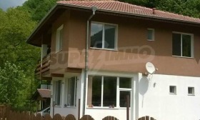 House Teteven, region Lovech 8