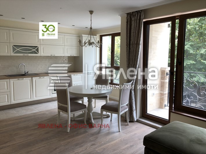 Продава 3-СТАЕН, гр. Варна, Център