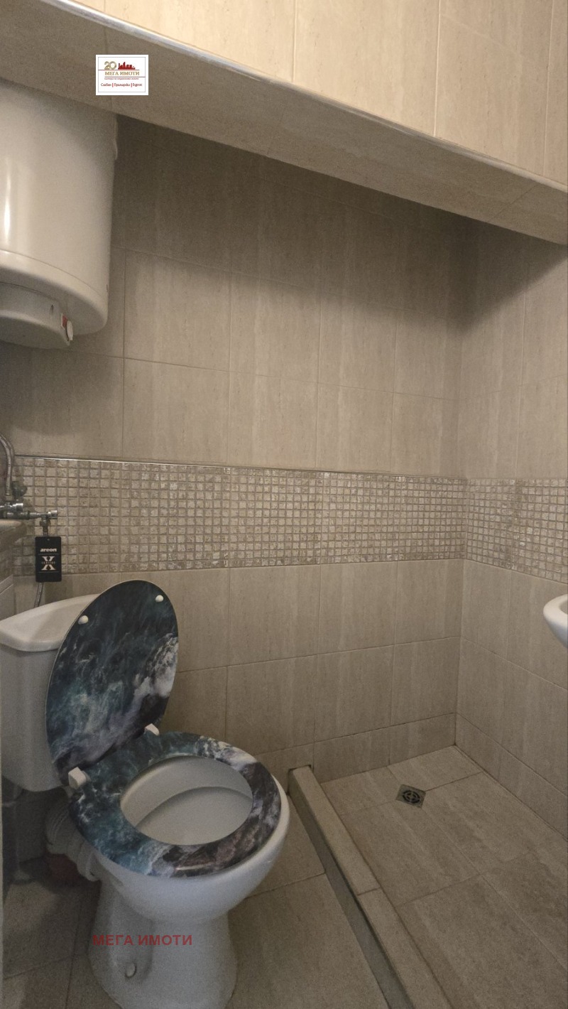 Продава АТЕЛИЕ, ТАВАН, гр. Бургас, Център, снимка 5 - Апартаменти - 52378894