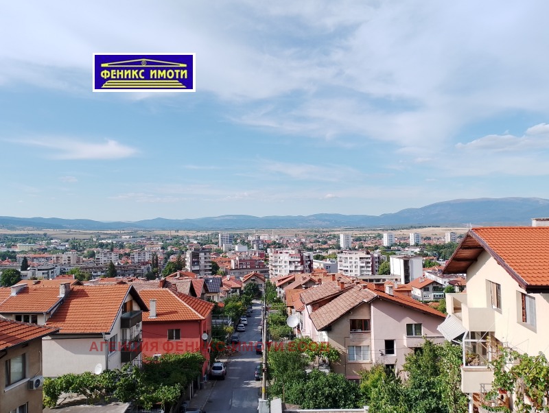 Продава  Етаж от къща град Кюстендил , Център , 92 кв.м | 83062541