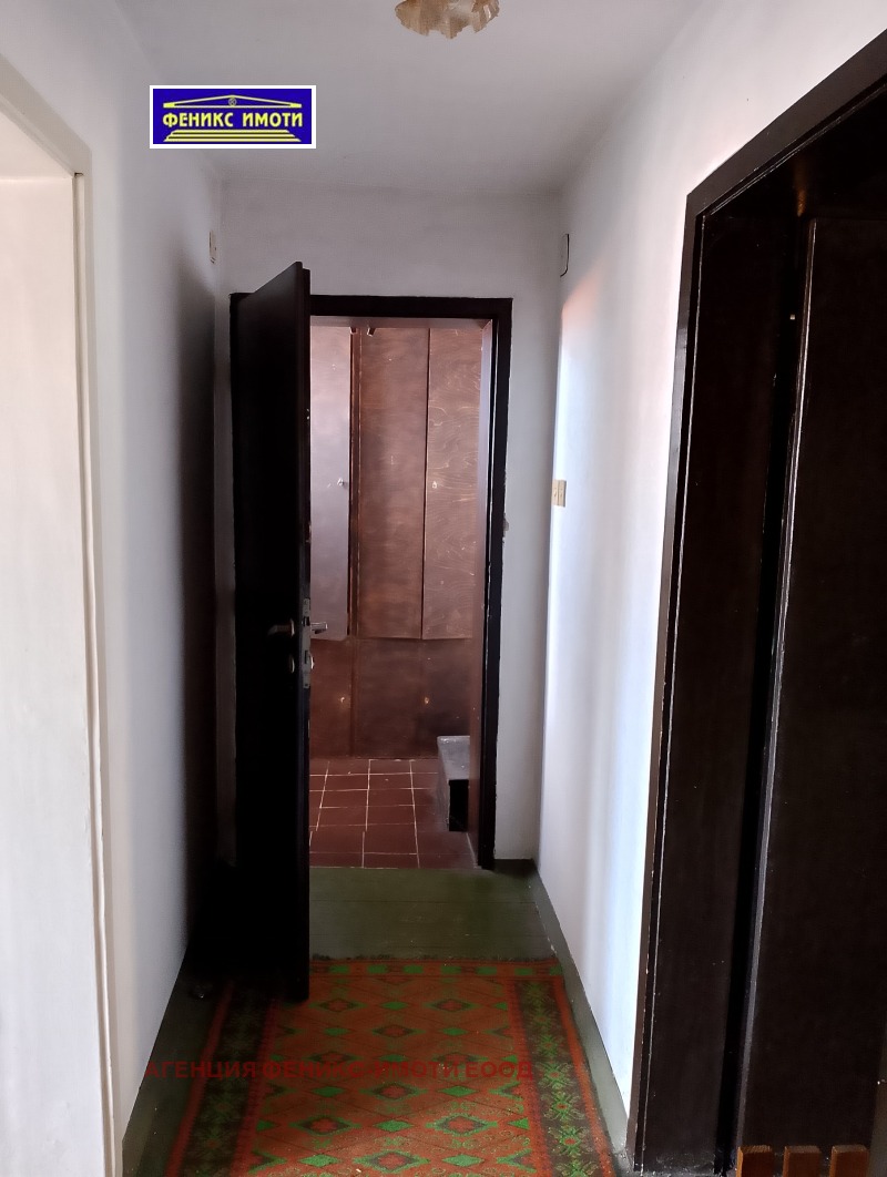 Продава  Етаж от къща град Кюстендил , Център , 92 кв.м | 83062541 - изображение [12]