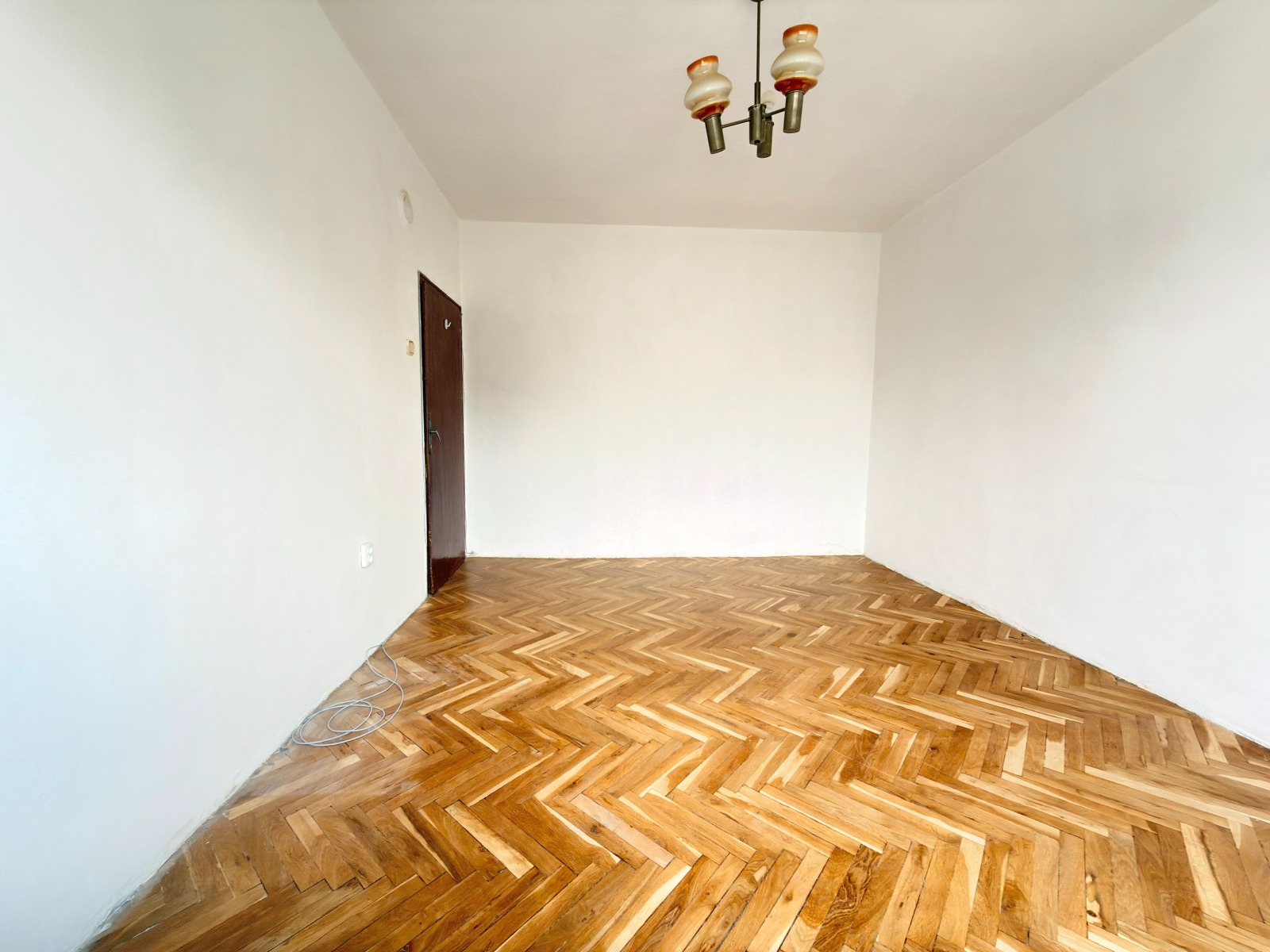 Продава 3-СТАЕН, гр. Варна, Базар Левски