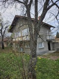 Продава КЪЩА, с. Режанци, област Перник, снимка 1