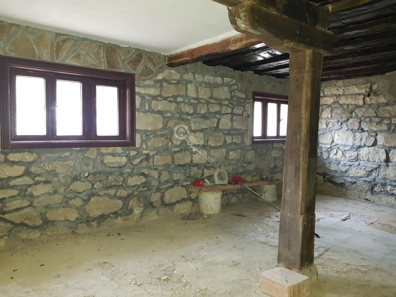 Продава КЪЩА, гр. Елена, област Велико Търново, снимка 10 - Къщи - 43671404