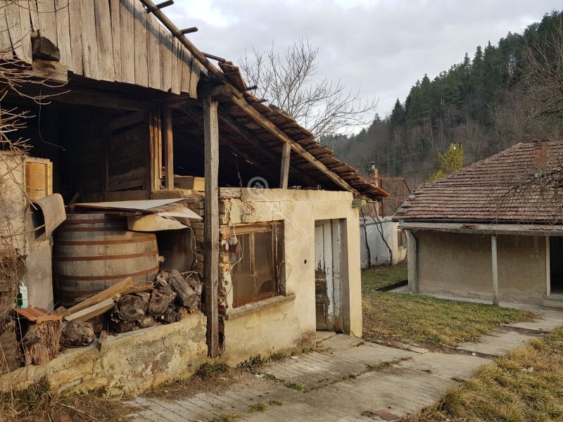 Продава КЪЩА, гр. Елена, област Велико Търново, снимка 11 - Къщи - 43671404