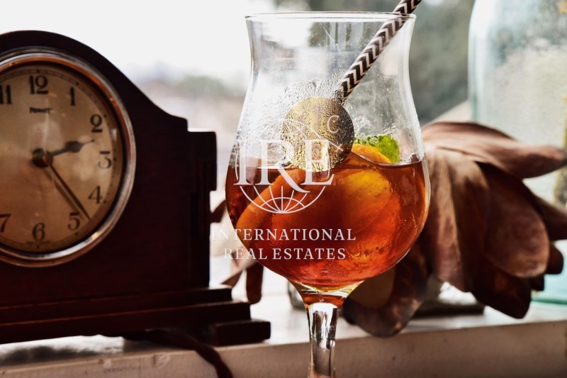 Продава ЗАВЕДЕНИЕ, гр. Варна, Център, снимка 3 - Заведения - 53310720