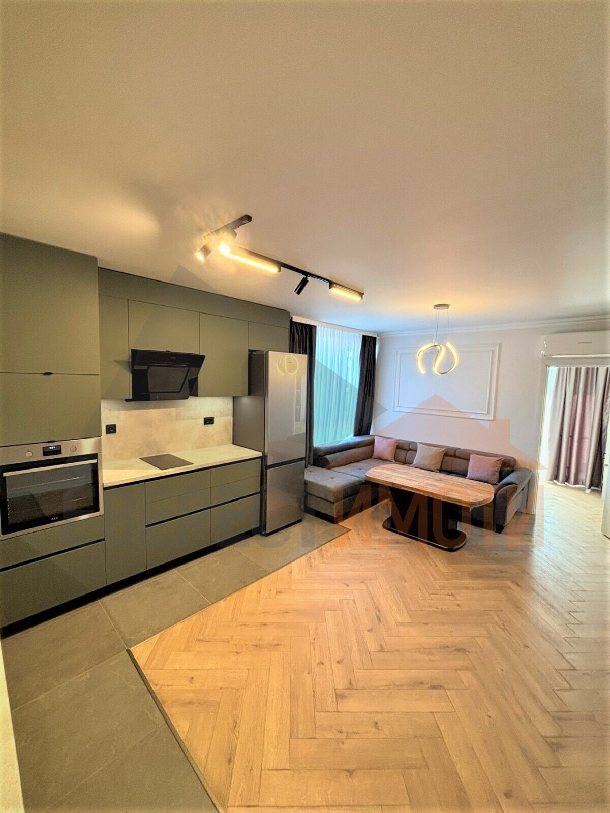Продава МНОГОСТАЕН, гр. Пловдив, Остромила, снимка 3 - Апартаменти - 56532557