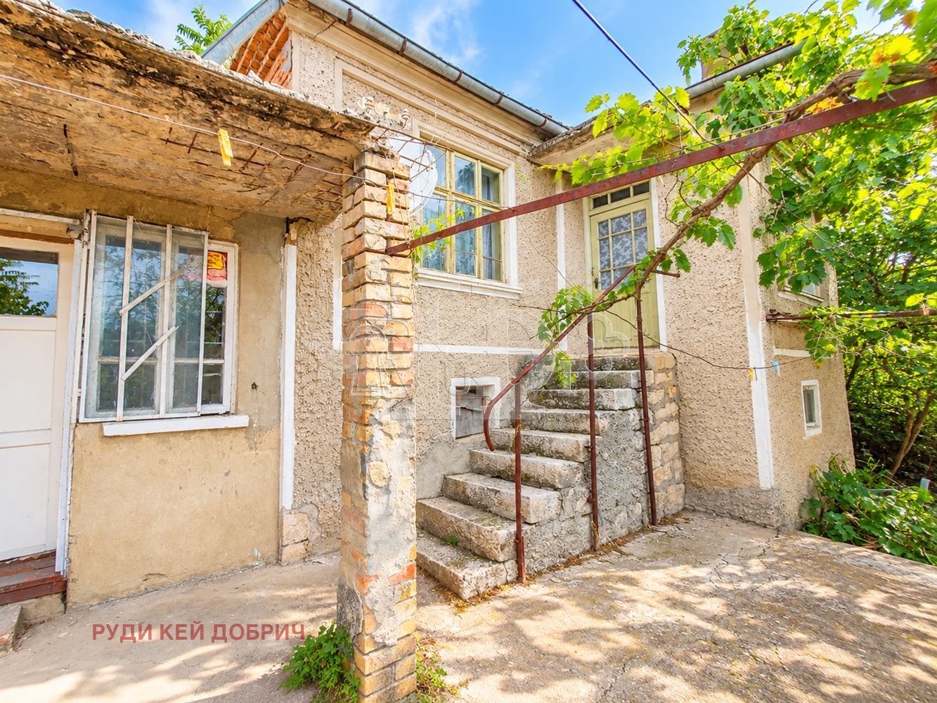 Продава КЪЩА, с. Бдинци, област Добрич