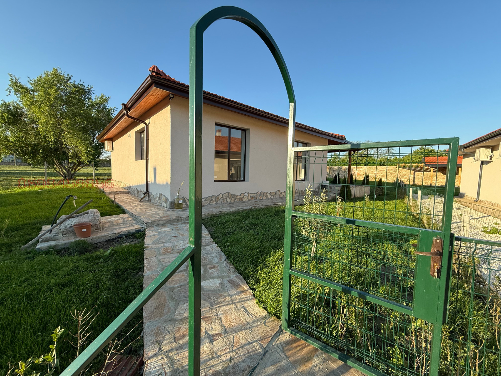 Продава КЪЩА, с. Езерец, област Добрич, снимка 3 - Къщи - 54603461