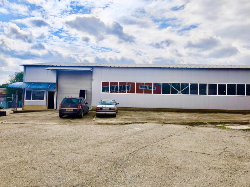 Продава ПРОМ. ПОМЕЩЕНИЕ в град Добрич, Промишлена зона - Север - 480 кв.м / 280 000 € » 547 632.40 лв., ДИМИТРОВ ГРУП