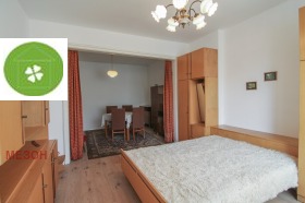2 quartos Banichora, Sofia 1