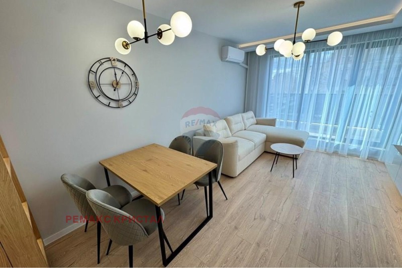 Продава 2-СТАЕН, гр. Пловдив, Кючук Париж