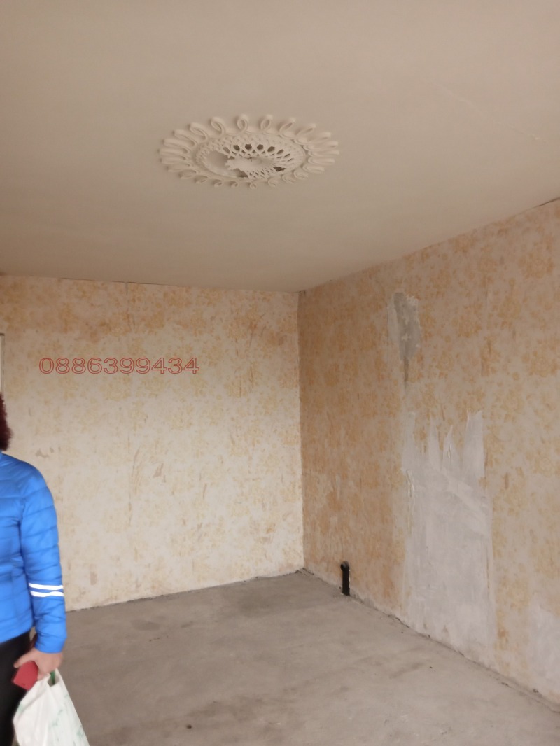 Продава 3-СТАЕН, гр. Радомир, област Перник, снимка 4 - Апартаменти - 52784155