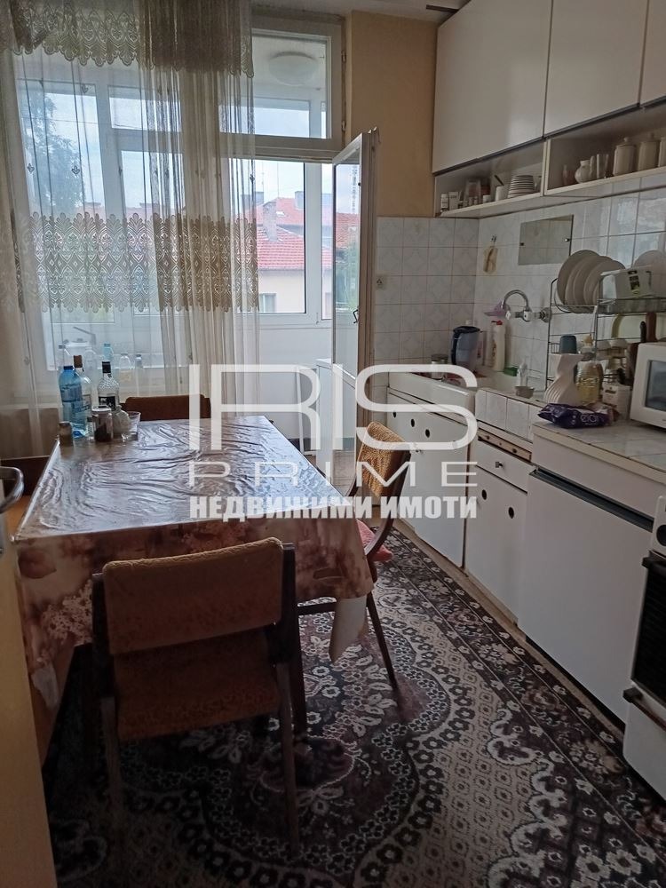 Продава 3-СТАЕН, гр. Шумен, Херсон, снимка 9 - Апартаменти - 55901948