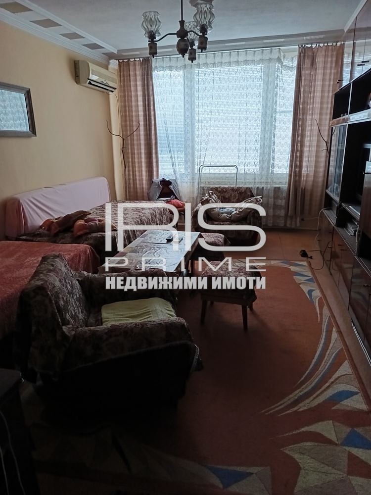 Продава 3-СТАЕН, гр. Шумен, Херсон, снимка 2 - Апартаменти - 55901948
