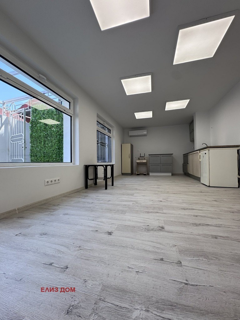 Продава ОФИС, гр. Варна, Център, снимка 11 - Офиси - 53873012