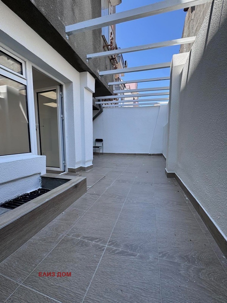 Продава ОФИС, гр. Варна, Център, снимка 14 - Офиси - 53873012