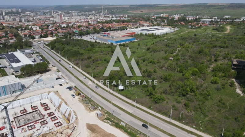 Na sprzedaż  Działka Plewen , Szirok centar , 4425 mkw | 37274572