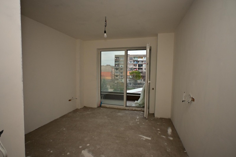 Продава 2-СТАЕН, гр. Перник, Изток, снимка 10 - Апартаменти - 52412980