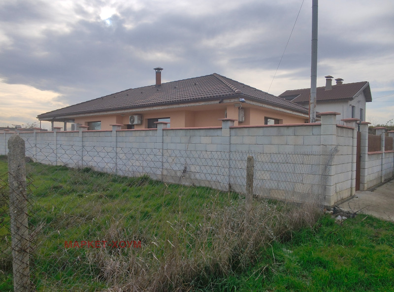 Продава КЪЩА, с. Плачидол, област Добрич, снимка 4 - Къщи - 52643199